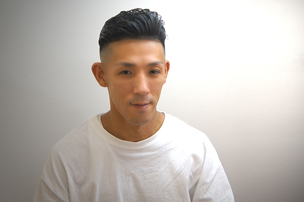 フェードカット × オールバックスタイル04
